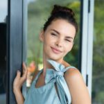 fashion-portrait-of-beautiful-brunette-woman-posing-in-stylish-evening-dress-outdoor-natural-e1693281757313 - The Skin Suite